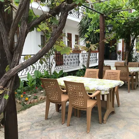 Garden Bloom Отель *