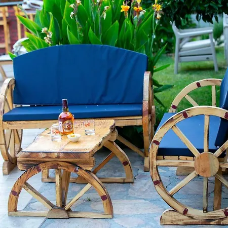 Garden Bloom Отель